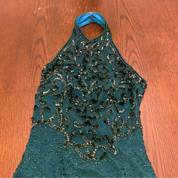 VTG Caché Emerald Green Silk Beaded Gown Size 4 - Picture 5 of 12